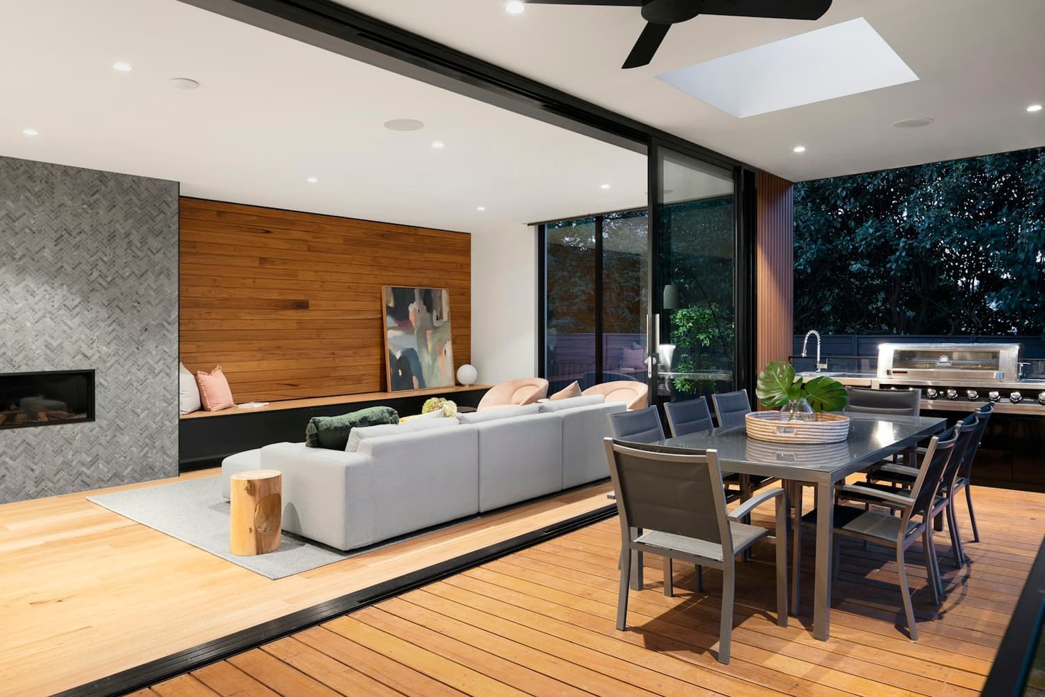 Living pavilion